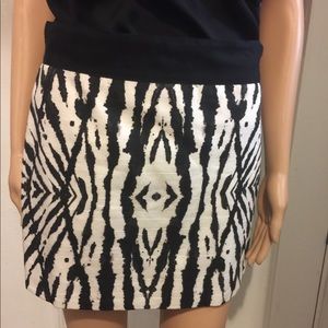 NWOT Milly Geometric Print Mini Skirt